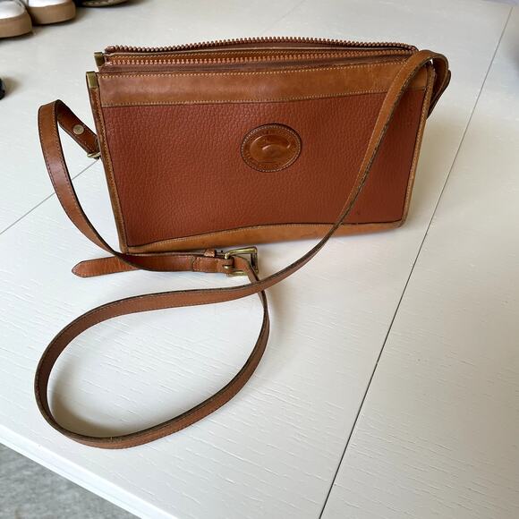 Vintage 90's Dooney & Bourke Pebbled Leather Crossbody Purse - Picture 1 of 8